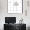K012 Industriële TV kast met gaasdeurtjes van quip&Co